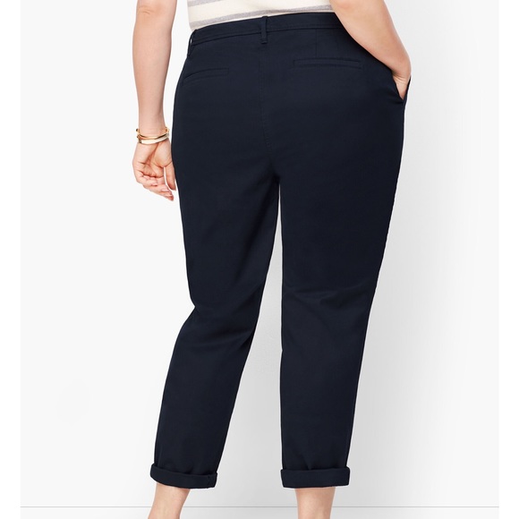 EUC 🌿 PLUS SIZE GIRLFRIEND CHINOS - CURVY FIT - SOLID - Picture 2 of 11